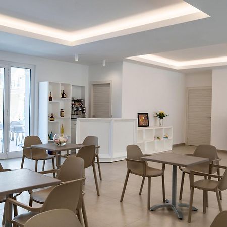 Vasto Aparthotel Bagian luar foto